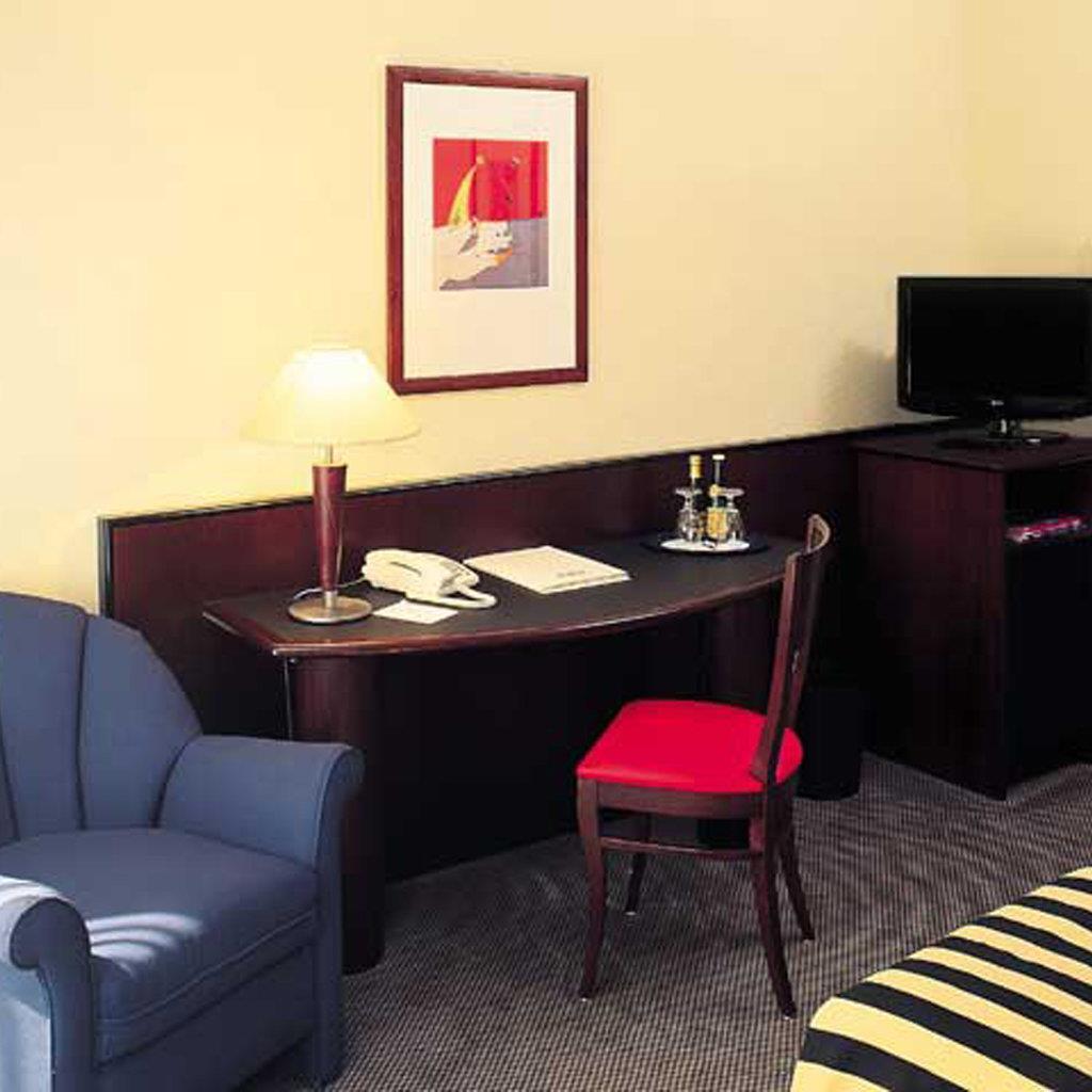 Sorat Hotel Κότμπους Δωμάτιο φωτογραφία