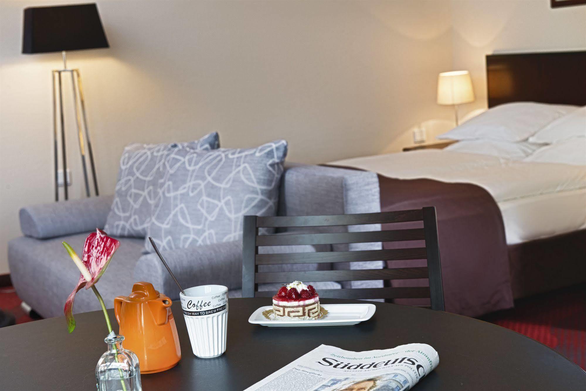 Sorat Hotel Κότμπους Δωμάτιο φωτογραφία